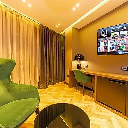 Unik 3* Тирана